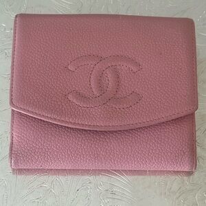 CHANEL Pink CC Logo Caviar Leather Compact Wallet
